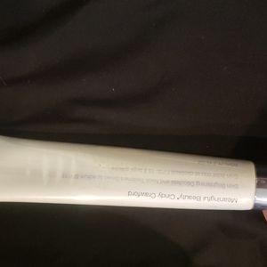 Skin brightener decorate and neck treatment